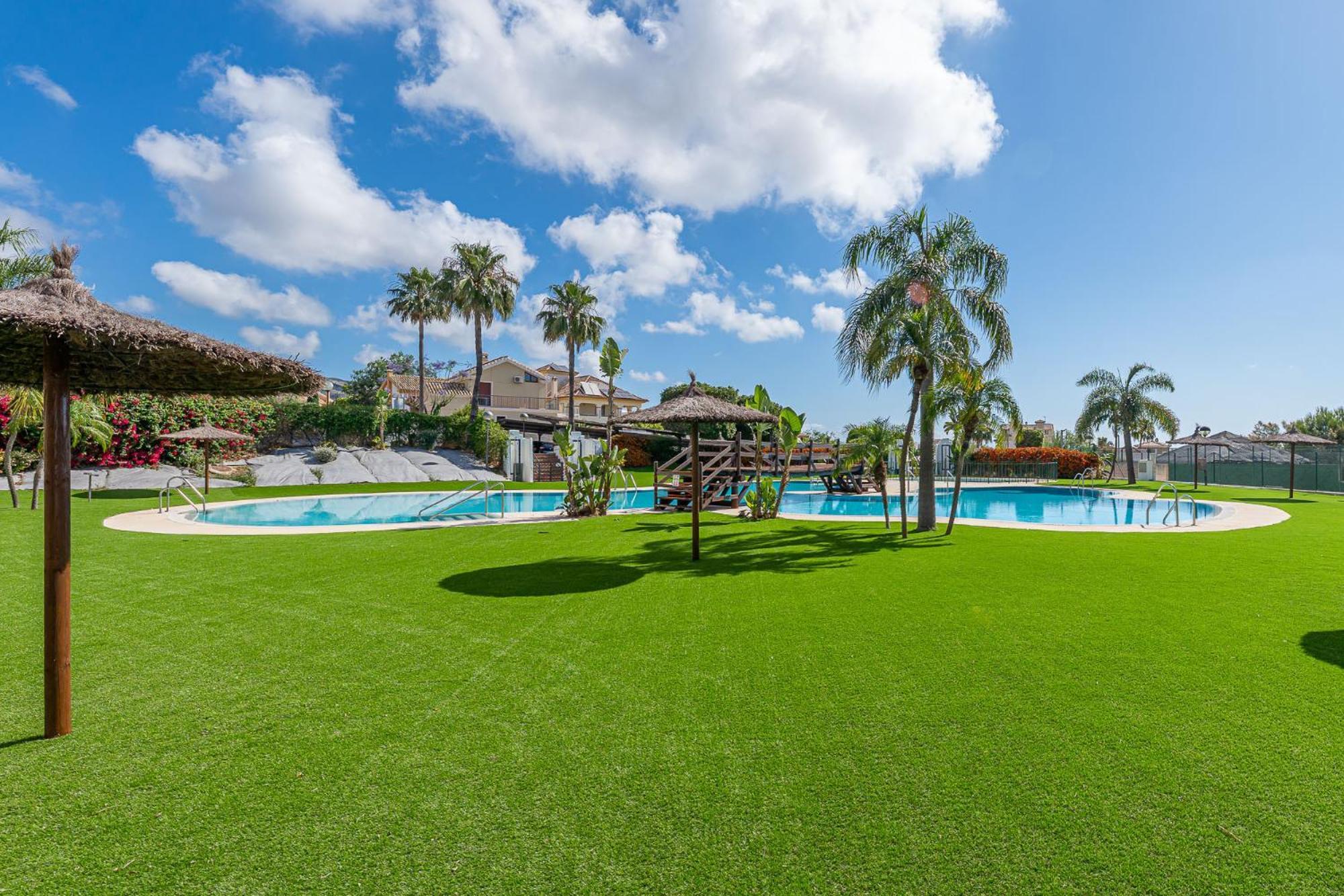 797 -atico Con Solarium Y Vistas Panoramicas